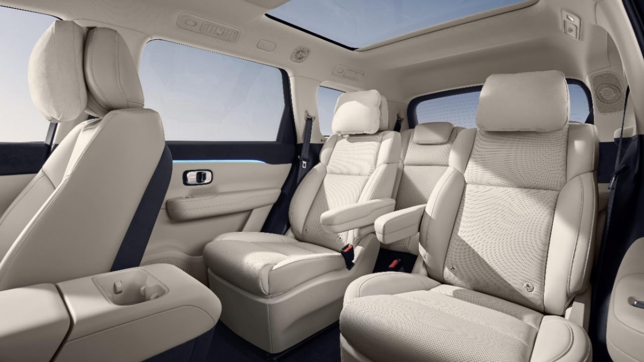【新闻稿】超舒适智能大6座SUV零跑C16正式上市，+15.58万元起售！2810.png