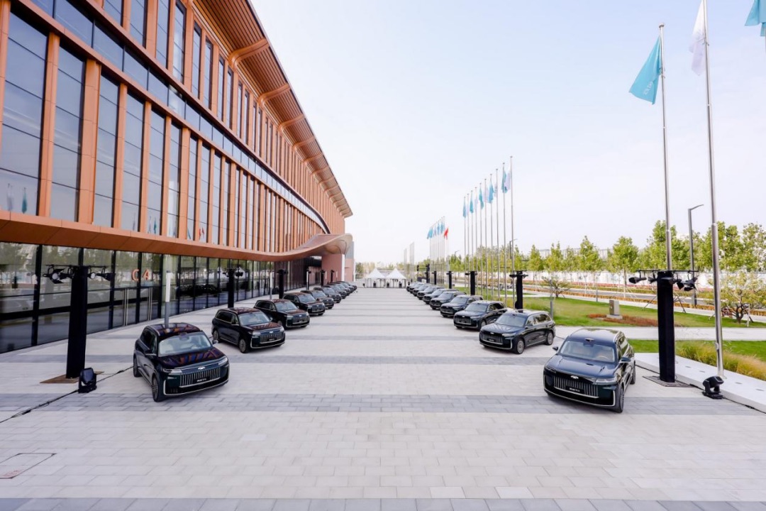 副本【新闻通稿】智享大六座旗舰SUV风云T11全球上市,限时抢鲜价17.99万元起!3134.jpeg 副本【新闻通稿】智享大六座旗舰SUV风云T11全球上市,限时抢鲜价17.99万元起!3134.jpeg