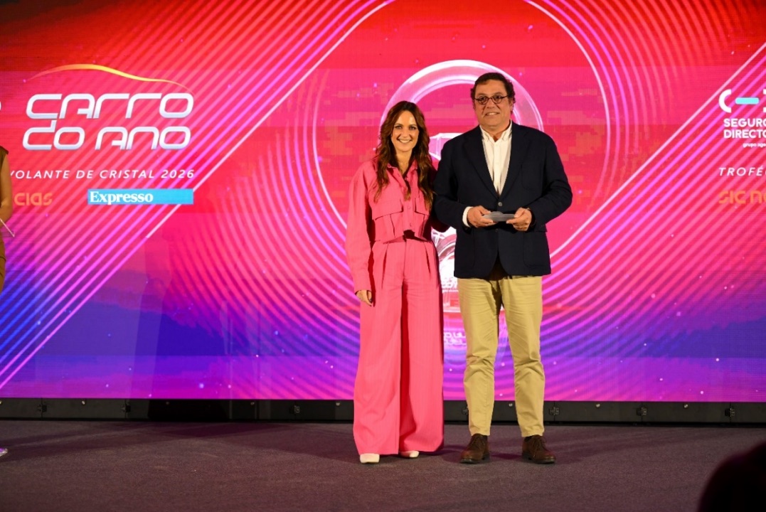 副本【新闻稿】零跑C10荣获“葡萄牙年度车型”奖 全球品质再获权威背书481.jpeg