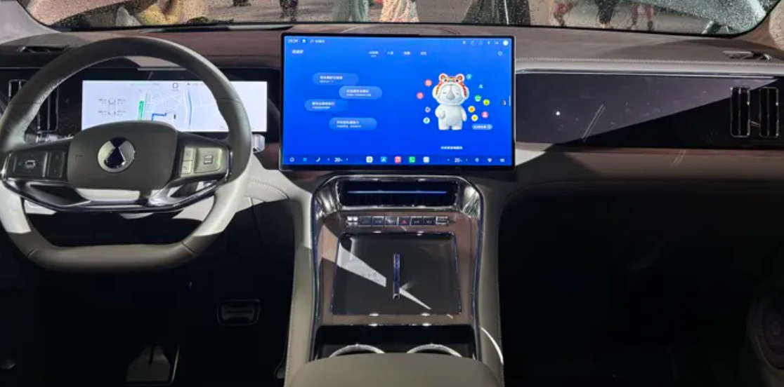FireShot Capture 165 - 腾势N8L纯电版正式上市 售价29.98-32.98万元_易车 - [news.yiche.com].jpg